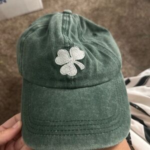 Green Clover Women's Cap